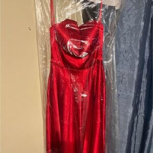 Elegant Red Strapless Dress